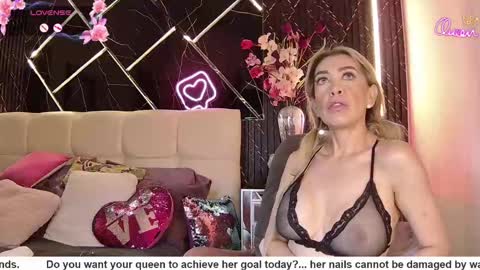 Snapshot of evelynagrey chatting on May 2026 01:13:01 AM EvelynaGrey online show from May 2026 01:13:01 AM