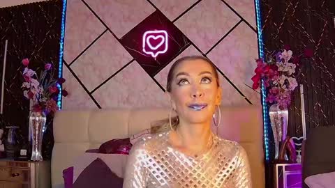 Snapshot of evelynagrey chatting on May 2026 09:29:02 AM EvelynaGrey online show from May 2026 09:29:02 AM