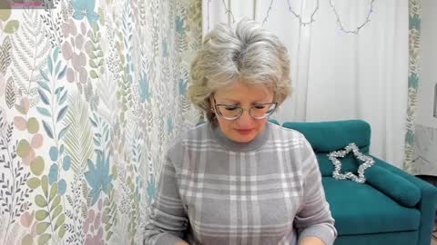 Snapshot of evelynblissful chatting on January 2025 04:55:01 AM Evelyn online show from January 2025 04:55:01 AM