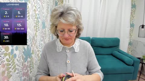 Snapshot of evelynblissful chatting on January 2025 05:21:01 AM Evelyn online show from January 2025 05:21:01 AM