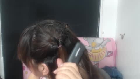 Evelyne online show from April 2026 03:23:01 AM