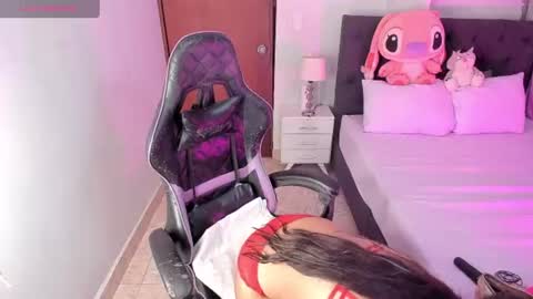 Snapshot of evelynhoward23 chatting on June 2026 08:15:01 PM LAURA SOFIA INDEPENDENT MODEL FOLLOW ME NOW ALMOST 10000 FOLLOWERS online show from June 2026 08:15:01 PM
