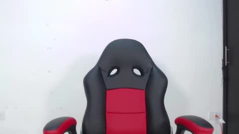 evelin 3 online show from February 2025 03:49:02 PM