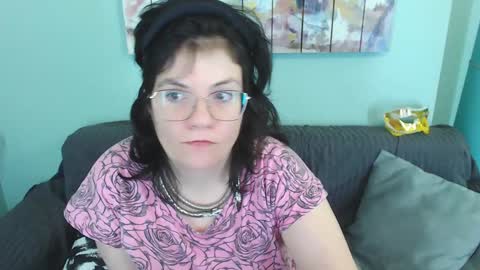 Everly online show from January 2025 03:31:02 PM