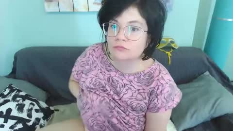 Everly online show from February 2025 02:10:01 PM