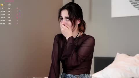 Anita online show from October 2025 03:54:02 AM