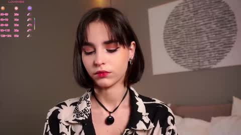 Anita online show from November 2025 04:24:01 AM