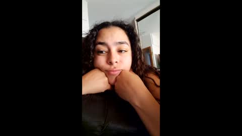  Hello my name is YINA . Nice to meet you please like Its important to me kisses  online show from May 2026 11:17:02 AM