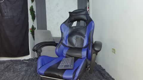 luis online show from September 2025 10:04:01 PM