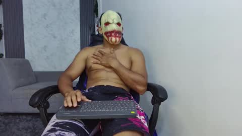 luis online show from October 2025 10:36:01 PM