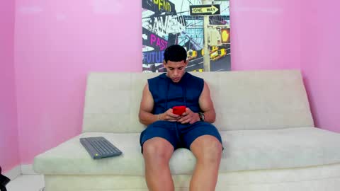 luis online show from April 2026 06:05:02 PM