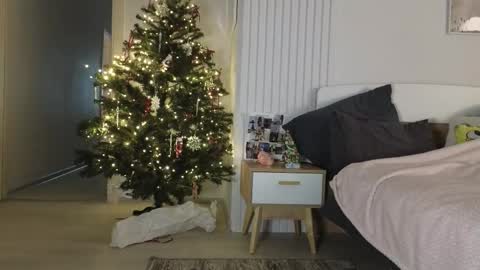 evi_woow online show from January 2026 06:44:02 PM