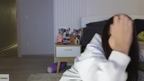 evi_woow online show from February 2026 08:38:02 PM