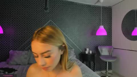 Evie  Denm online show from April 2026 08:53:02 PM