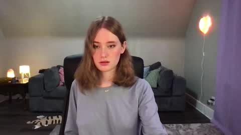 Snapshot of eviecam chatting on December 2024 08:51:01 PM Evie3 online show from December 2024 08:51:01 PM