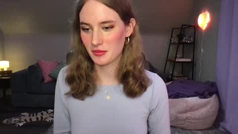 Snapshot of eviecam chatting on February 2025 03:42:01 AM Evie3 online show from February 2025 03:42:01 AM