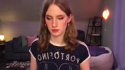 Snapshot of eviecam chatting on March 2025 02:41:01 AM Evie3 online show from March 2025 02:41:01 AM