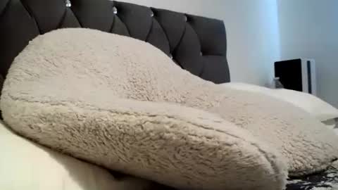 Snapshot of evieloves chatting on March 2026 11:04:01 AM evieloves online show from March 2026 11:04:01 AM