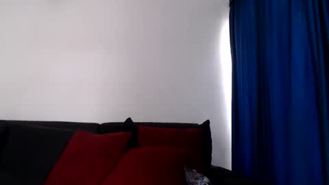 evilheart_69 online show from February 2026 06:39:01 PM