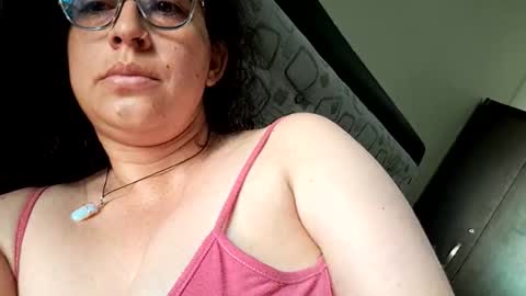 Evolet online show from November 2025 01:44:01 PM