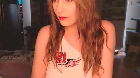 Snapshot of evvygold chatting on May 2026 02:47:02 PM Catwoman online show from May 2026 02:47:02 PM