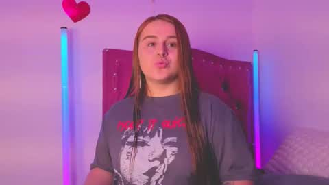 EVY online show from October 2025 01:50:02 AM