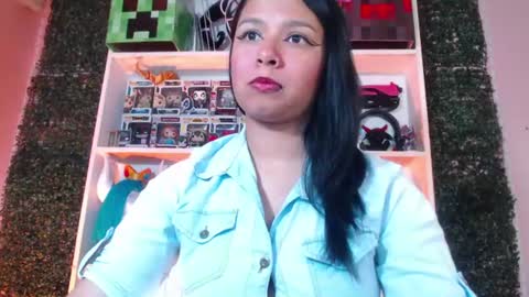 Im Evy online show from June 2026 08:03:01 PM