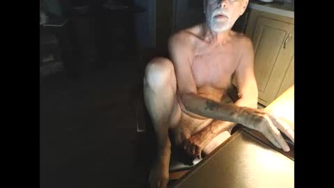 Snapshot of ewjackaz chatting on April 2026 12:33:02 PM ewjackaz online show from April 2026 12:33:02 PM