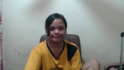 Snapshot of exotic_asian69 chatting on November 2025 12:33:01 AM exotic_asian69 online show from November 2025 12:33:01 AM