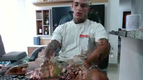 Snapshot of exotic_dude chatting on April 2026 09:15:02 PM camilo online show from April 2026 09:15:02 PM