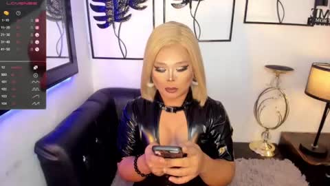Lindsay online show from June 2026 01:39:01 AM