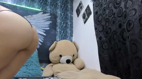 Snapshot of exotichot_couple chatting on May 2026 12:04:01 AM exotichot_couple online show from May 2026 12:04:01 AM