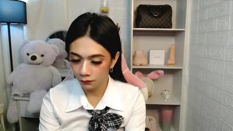 exotictssavie online show from February 2025 05:05:02 PM