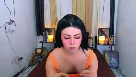 Snapshot of expensive_elise chatting on June 2026 05:29:02 PM expensive_elise online show from June 2026 05:29:02 PM