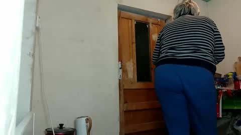 Snapshot of exquisitemature chatting on February 2025 08:44:02 PM ExquisiteMature online show from February 2025 08:44:02 PM