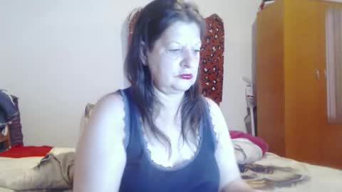 Snapshot of extasymature chatting on June 2026 05:51:01 PM ExtasyMature online show from June 2026 05:51:01 PM