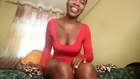 Snapshot of extra_pound chatting on October 2025 07:43:01 AM Nina online show from October 2025 07:43:01 AM