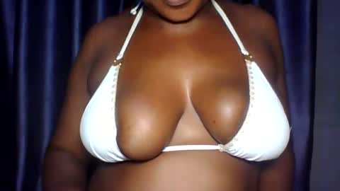 Snapshot of extremelywetgirl_ chatting on March 2026 10:44:01 PM extremelywetgirl_ online show from March 2026 10:44:01 PM