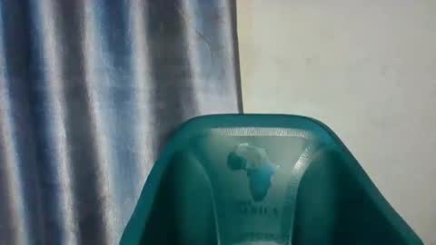 Snapshot of extremelywetgirl_ chatting on April 2026 09:18:01 AM extremelywetgirl_ online show from April 2026 09:18:01 AM