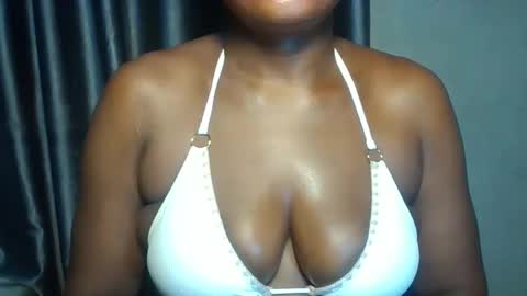 Snapshot of extremelywetgirl_ chatting on April 2026 05:30:01 AM extremelywetgirl_ online show from April 2026 05:30:01 AM