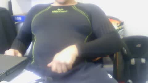 Snapshot of extrex2 chatting on February 2026 09:54:01 AM derssing online show from February 2026 09:54:01 AM