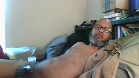 eyequee0007 online show from September 2025 06:02:02 PM