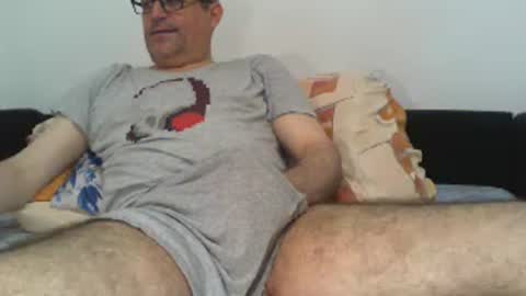 Snapshot of eyes12 chatting on June 2026 05:04:01 AM GEORGE online show from June 2026 05:04:01 AM