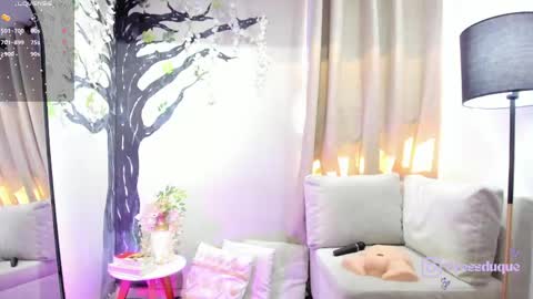 Snapshot of eyes_duque chatting on May 2026 07:32:01 PM online show from May 2026 07:32:01 PM