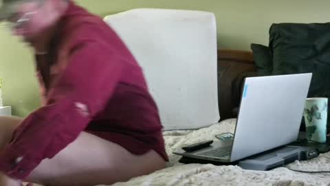 Eyeswideshut63 online show from December 2024 07:00:02 PM