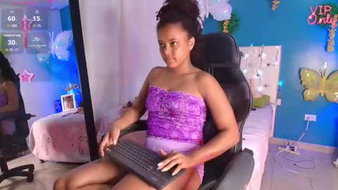 eylend_lisboa_ online show from March 2026 01:59:02 PM