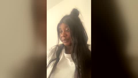 Snapshot of eyshaexotii chatting on December 2025 07:08:02 PM eyshaexotii online show from December 2025 07:08:02 PM