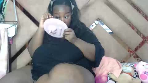 Snapshot of eyshaexotii chatting on February 2026 09:02:01 PM eyshaexotii online show from February 2026 09:02:01 PM