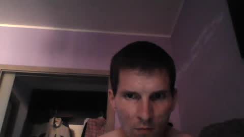 Snapshot of ezel004 chatting on June 2026 02:34:01 PM ezel004 online show from June 2026 02:34:01 PM