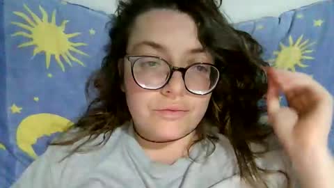 Snapshot of ezlngirl chatting on May 2026 01:34:02 AM Aimee online show from May 2026 01:34:02 AM